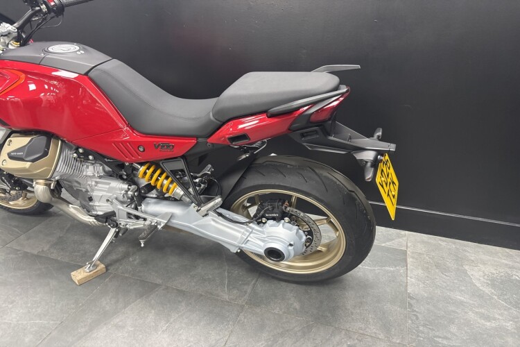 MOTO GUZZI V100 MANDELLO