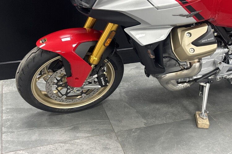 MOTO GUZZI V100 MANDELLO