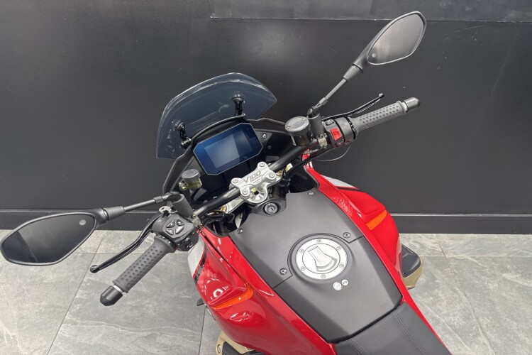 MOTO GUZZI V100 MANDELLO