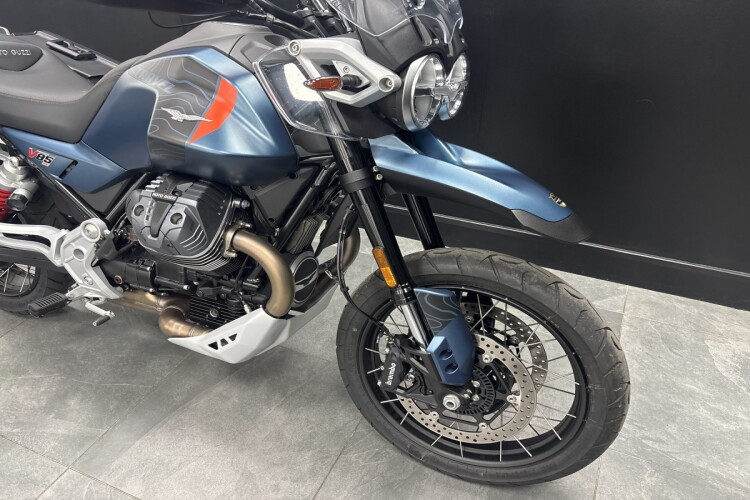 MOTO GUZZI V85