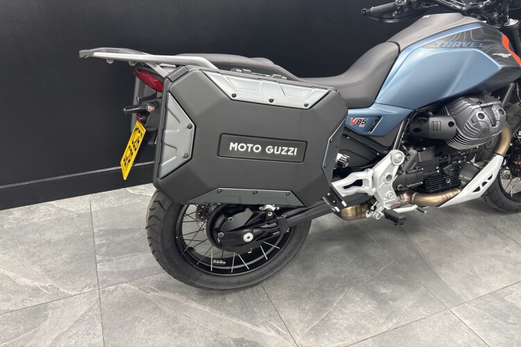 MOTO GUZZI V85