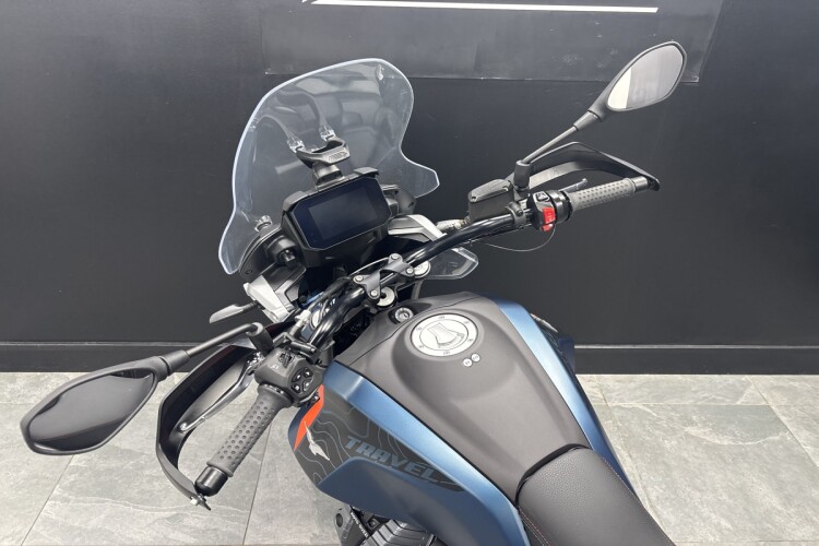 MOTO GUZZI V85