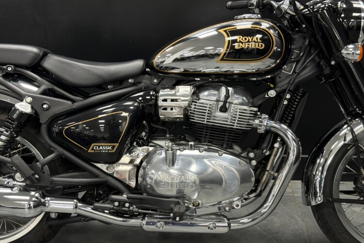 ROYAL ENFIELD CLASSIC 650