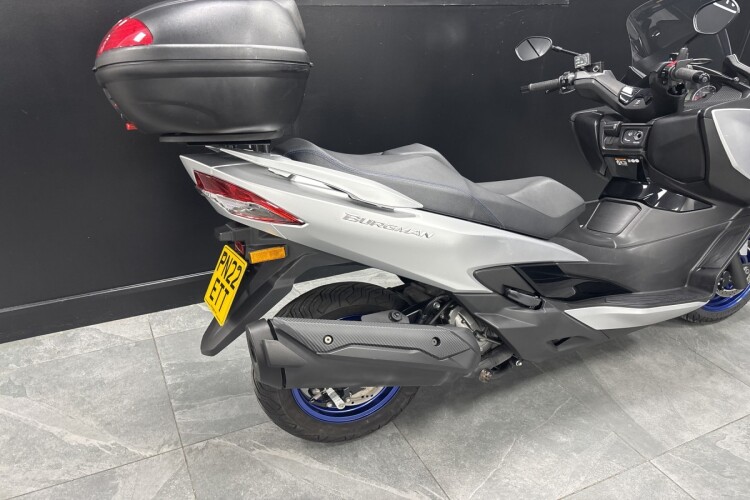 SUZUKI BURGMAN 400
