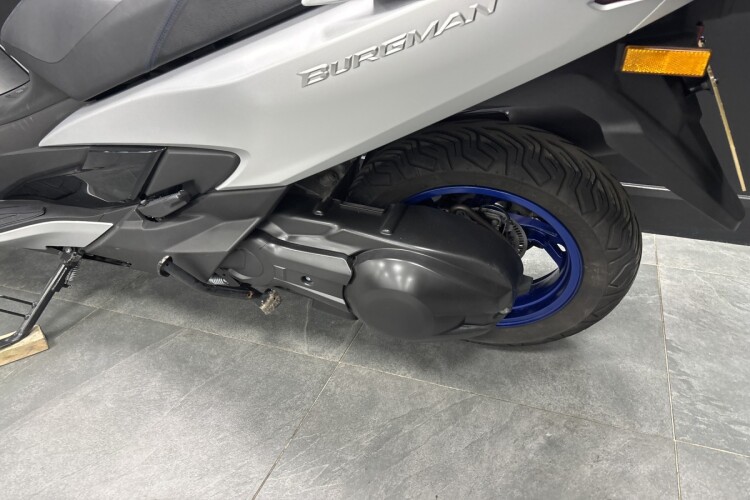 SUZUKI BURGMAN 400