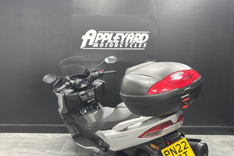 SUZUKI BURGMAN 400