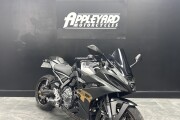 SUZUKI GSX-8R