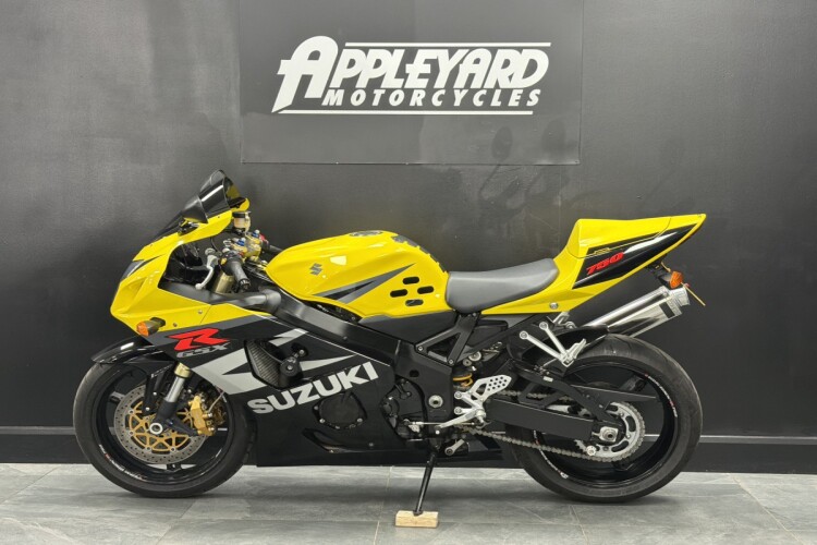 SUZUKI GSX-R750