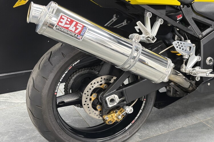 SUZUKI GSX-R750
