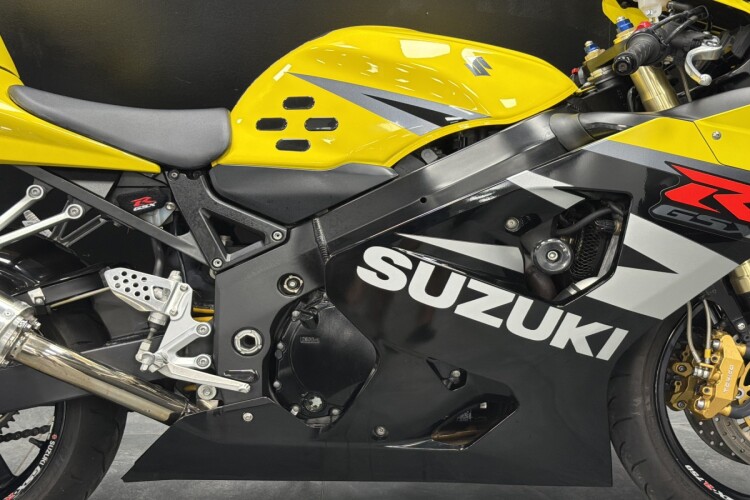 SUZUKI GSX-R750