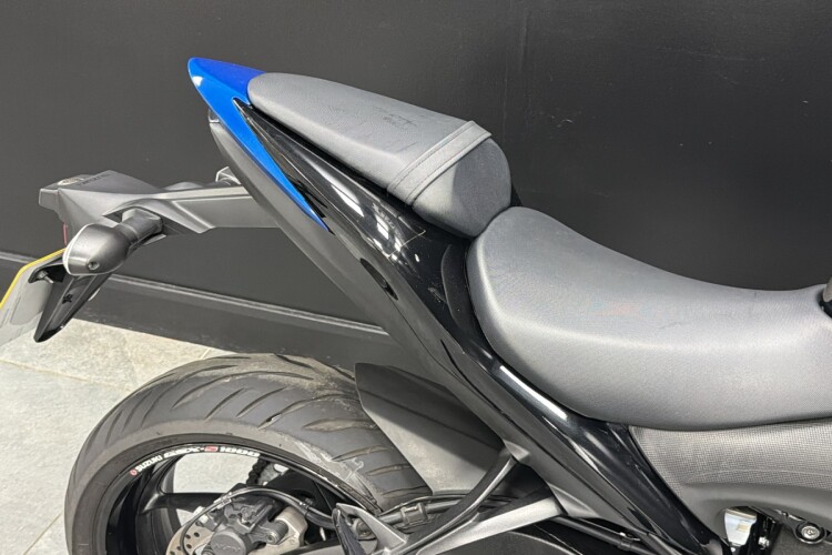 SUZUKI GSX-S1000F