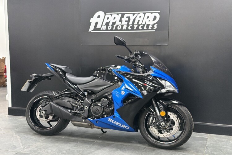 SUZUKI GSX-S1000F