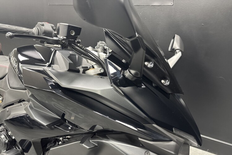 SUZUKI GSX-S1000GT