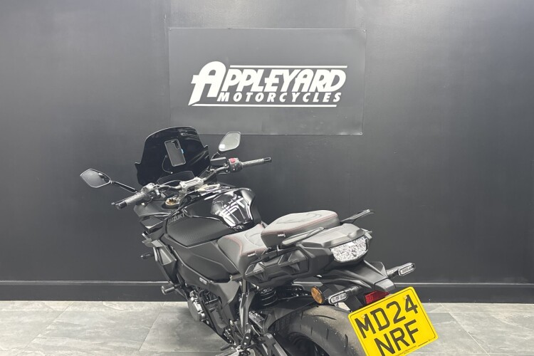 SUZUKI GSX-S1000GT