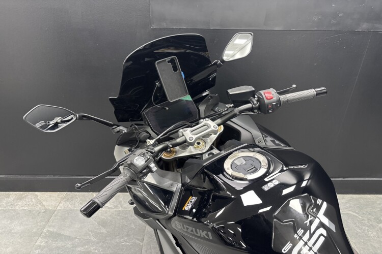SUZUKI GSX-S1000GT