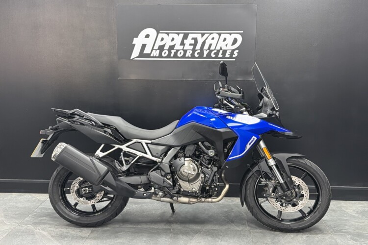 SUZUKI V-STROM 800