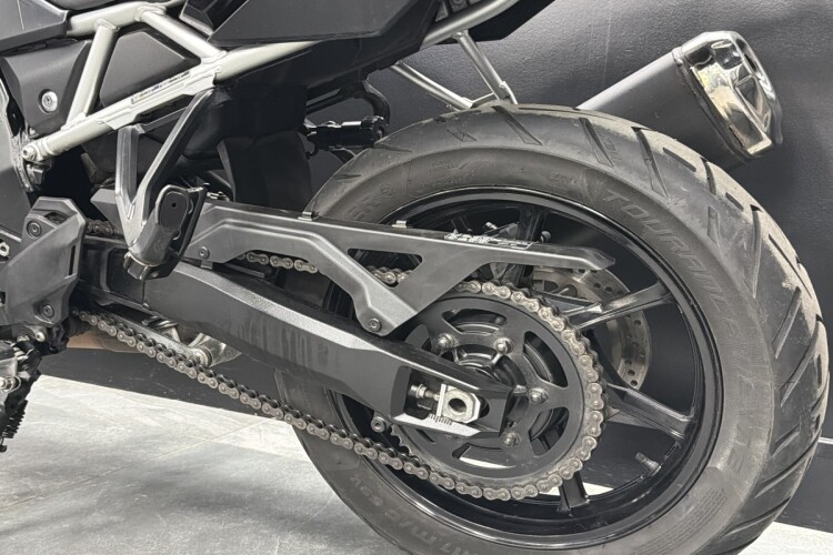SUZUKI V-STROM 800