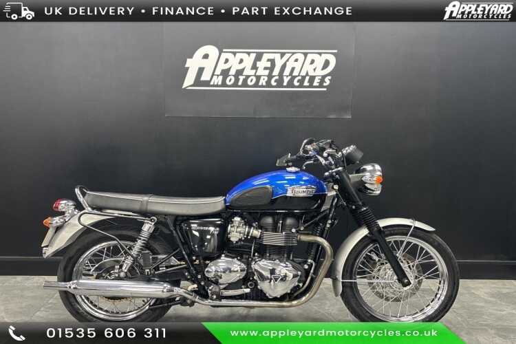TRIUMPH BONNEVILLE T100