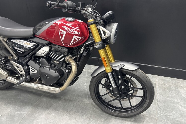TRIUMPH SPEED 400