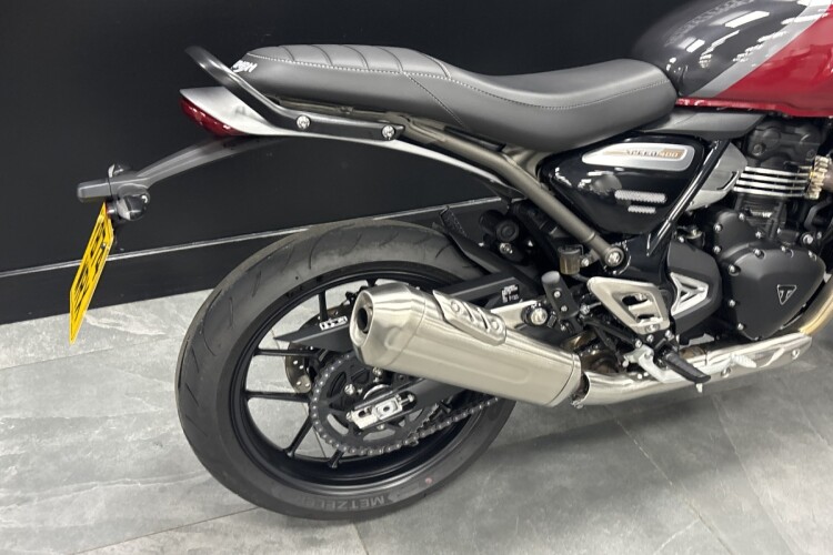 TRIUMPH SPEED 400