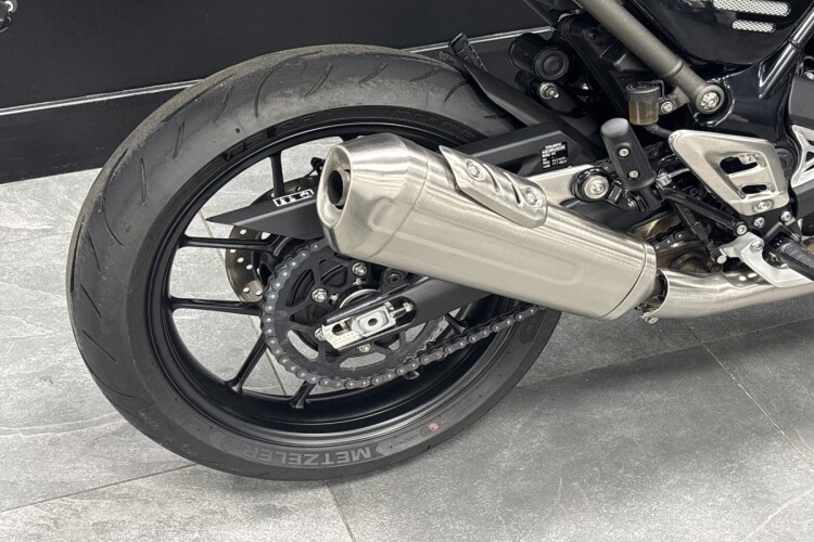 TRIUMPH SPEED 400