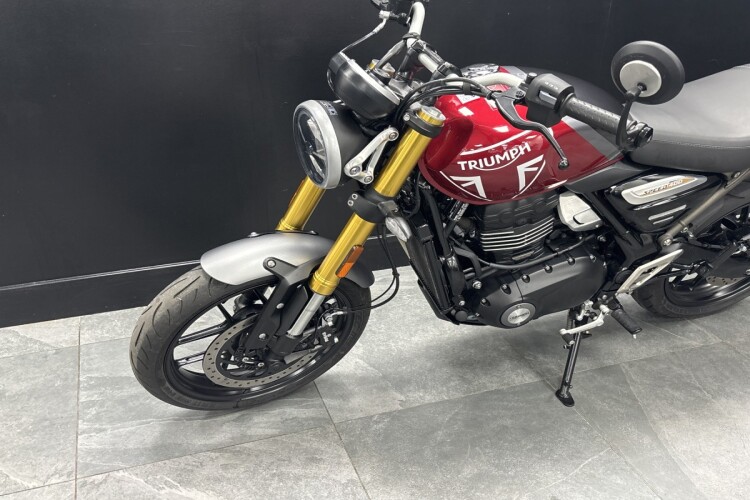 TRIUMPH SPEED 400