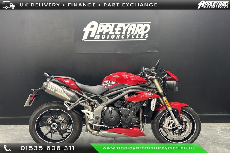 TRIUMPH SPEED TRIPLE 1050