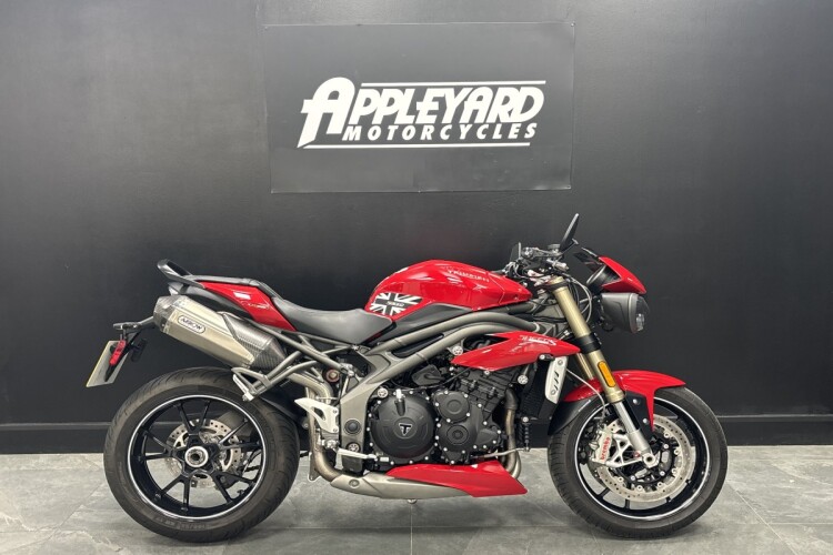 TRIUMPH SPEED TRIPLE 1050