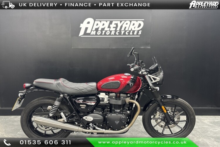TRIUMPH SPEED TWIN 900