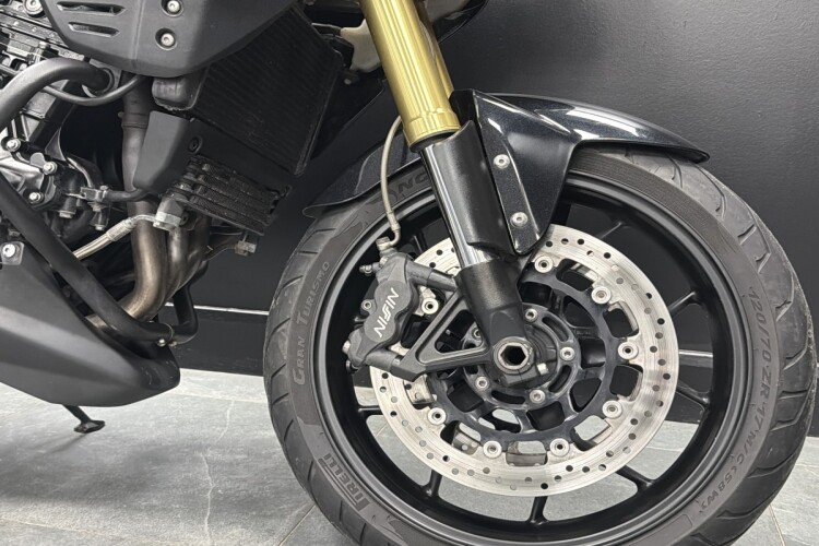TRIUMPH TIGER 1050