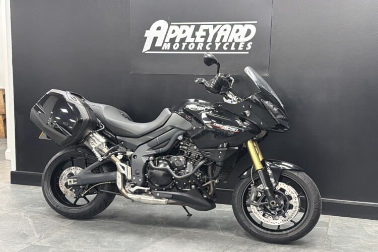 TRIUMPH TIGER 1050