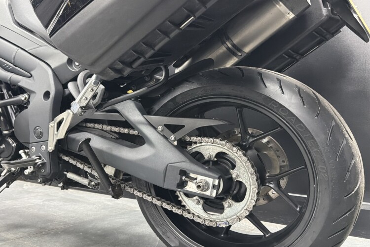 TRIUMPH TIGER 1050