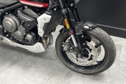 TRIUMPH TRIDENT 660