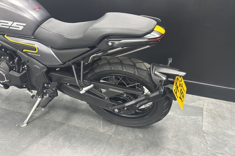VOGE AC 525 X