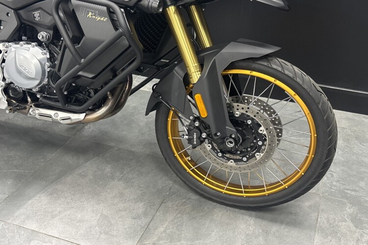 VOGE DS900X