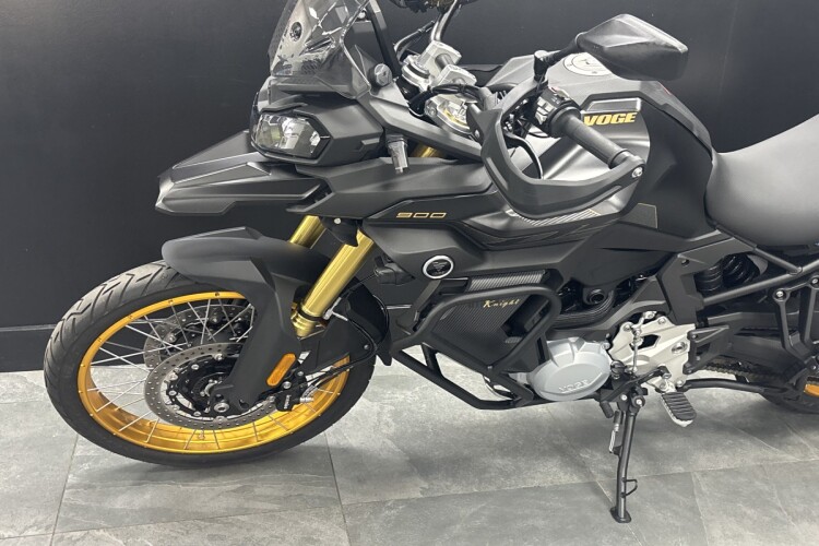 VOGE DS900X
