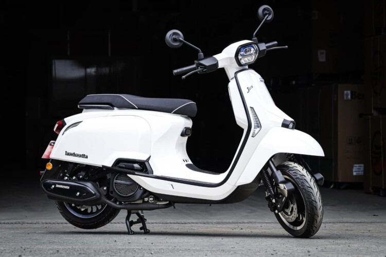 LAMBRETTA J125