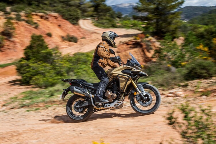 VOGE DS 625X