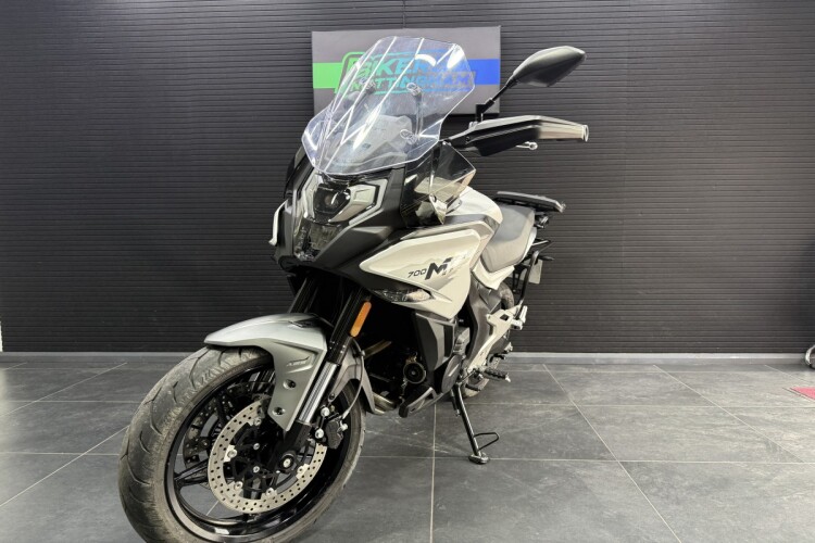 CFMOTO 700MT
