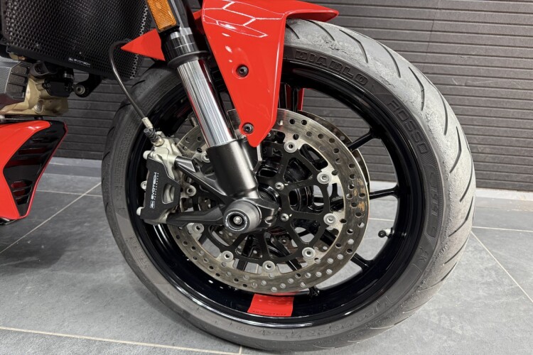DUCATI MONSTER 937