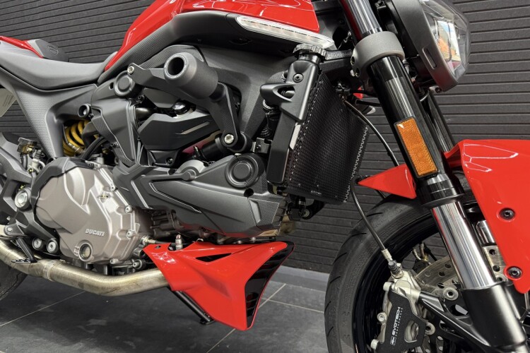 DUCATI MONSTER 937