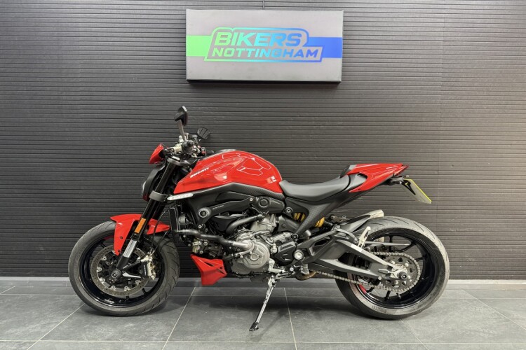 DUCATI MONSTER 937