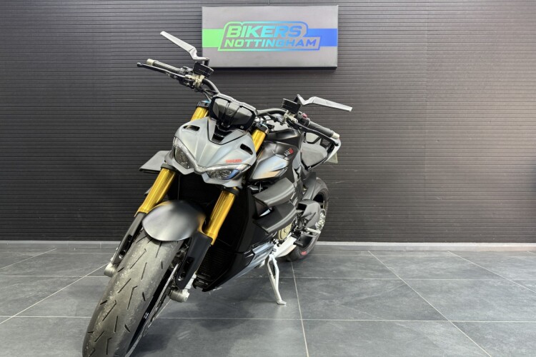 DUCATI STREETFIGHTER V4S
