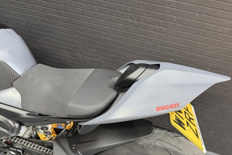 DUCATI STREETFIGHTER V4S