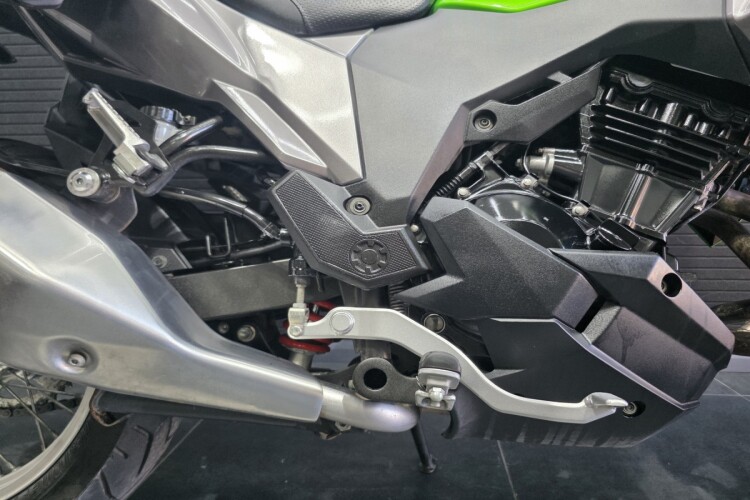 KAWASAKI VERSYS-X 300