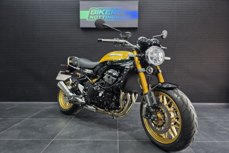 KAWASAKI Z900 RS SE