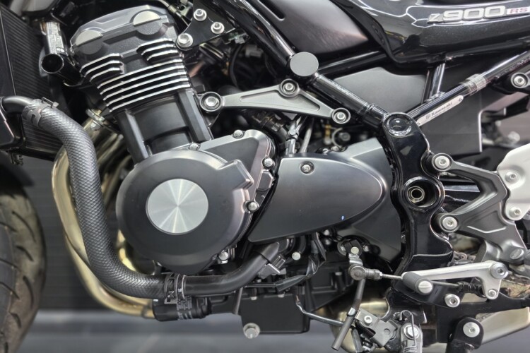 KAWASAKI Z900 RS SE