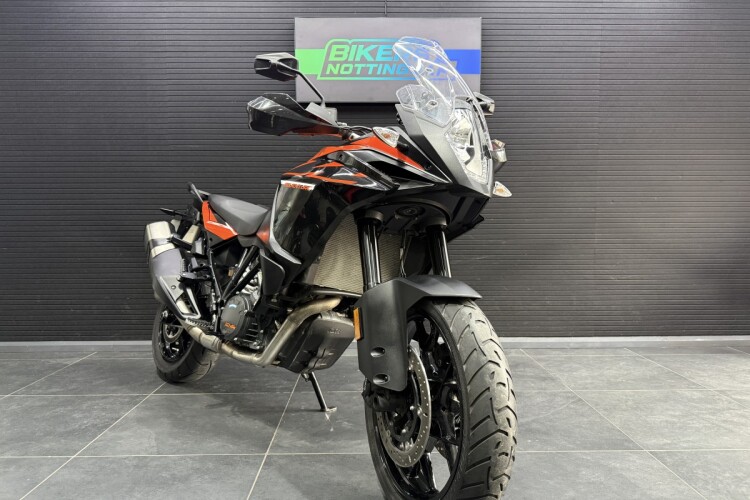 KTM 1090 ADVENTURE