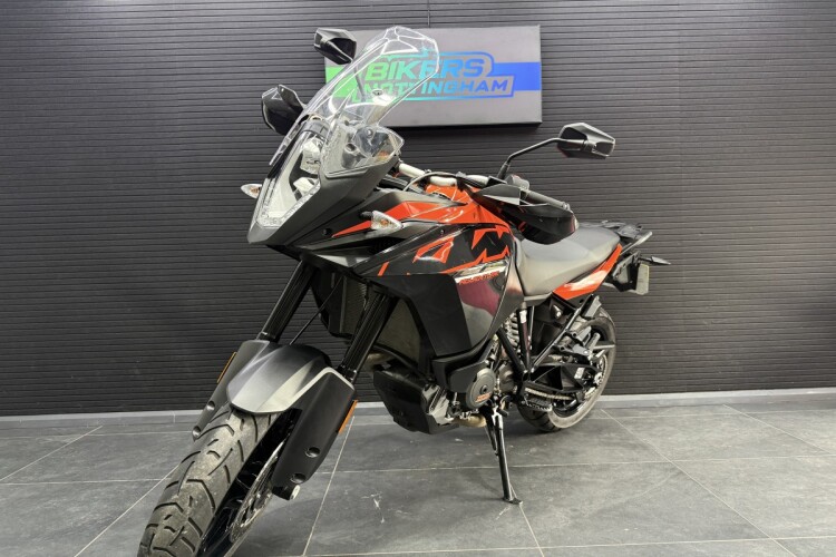 KTM 1090 ADVENTURE