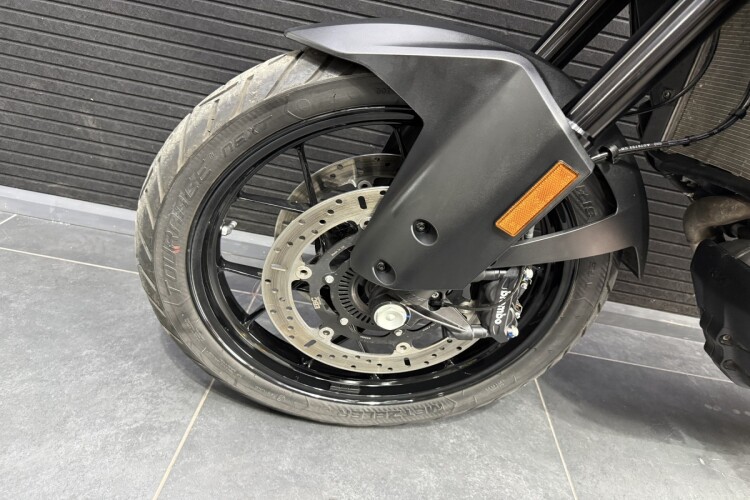 KTM 1090 ADVENTURE